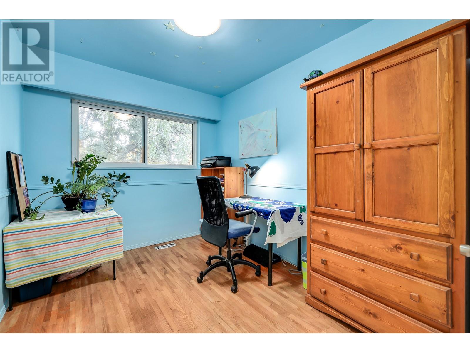 1019 Grover Avenue, Coquitlam, British Columbia  V3J 3E7 - Photo 13 - R2827442