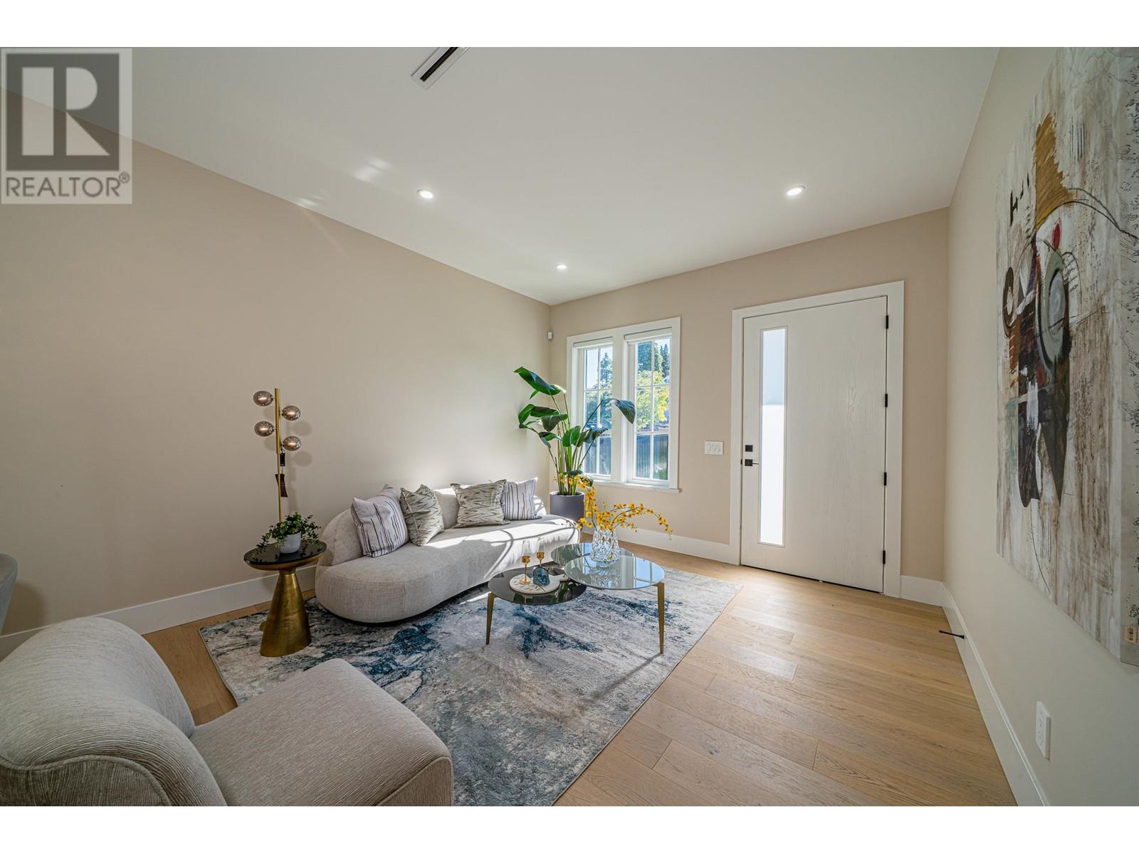 7309 Imperial Street, Burnaby, British Columbia  V5E 1N6 - Photo 3 - R2826953