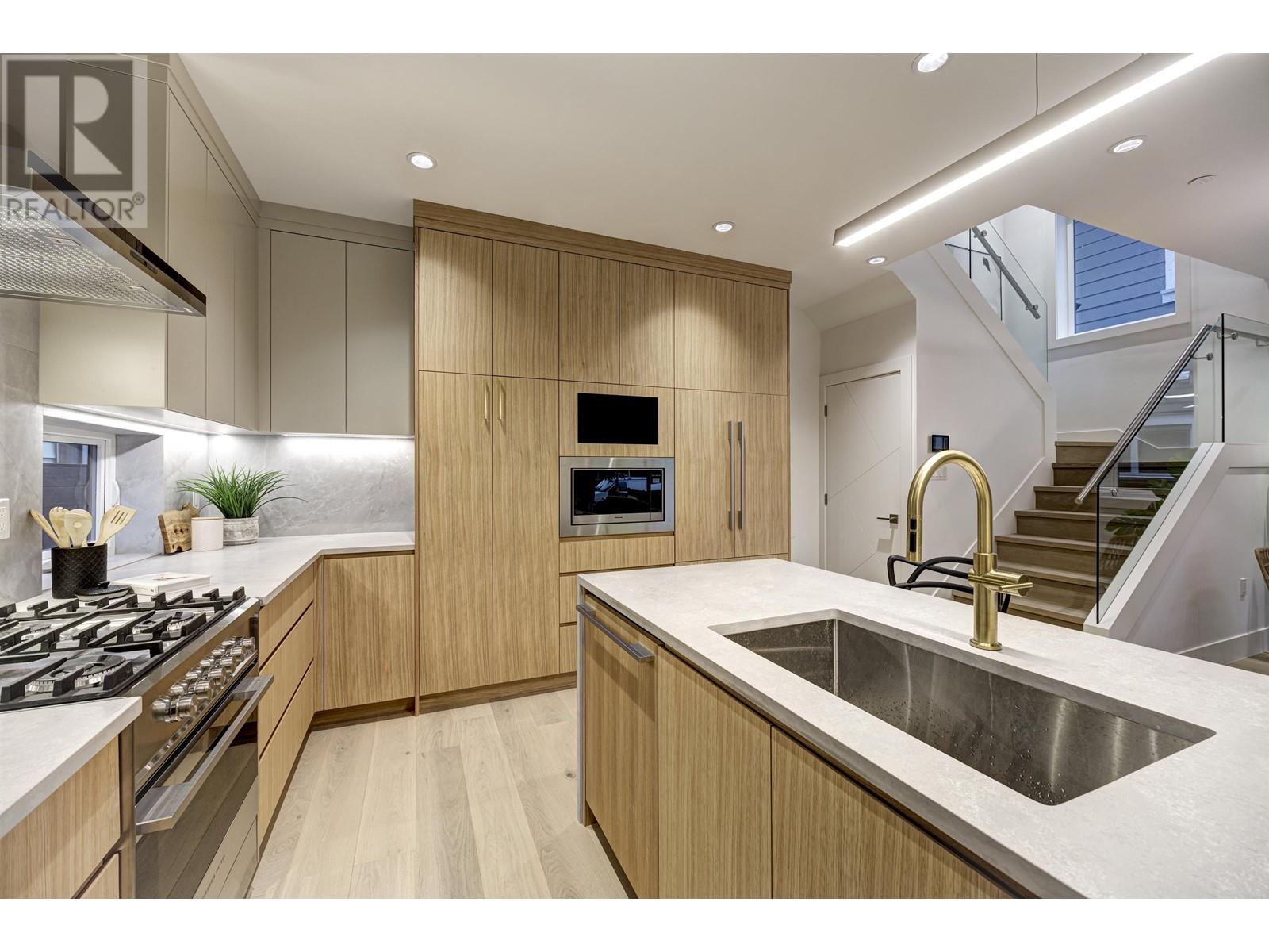 121 E 42nd Avenue, Vancouver, British Columbia  V5W 1S5 - Photo 17 - R2824802