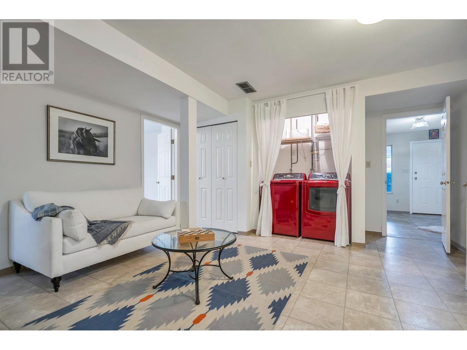 625 Pender Place, Port Coquitlam, British Columbia  V3B 7M2 - Photo 25 - R2827279