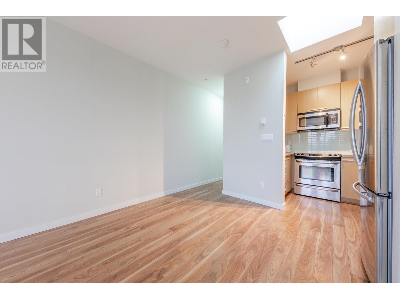 Ph8 5388 Grimmer Street, Burnaby, British Columbia  V5H 0B9 - Photo 5 - R2826495