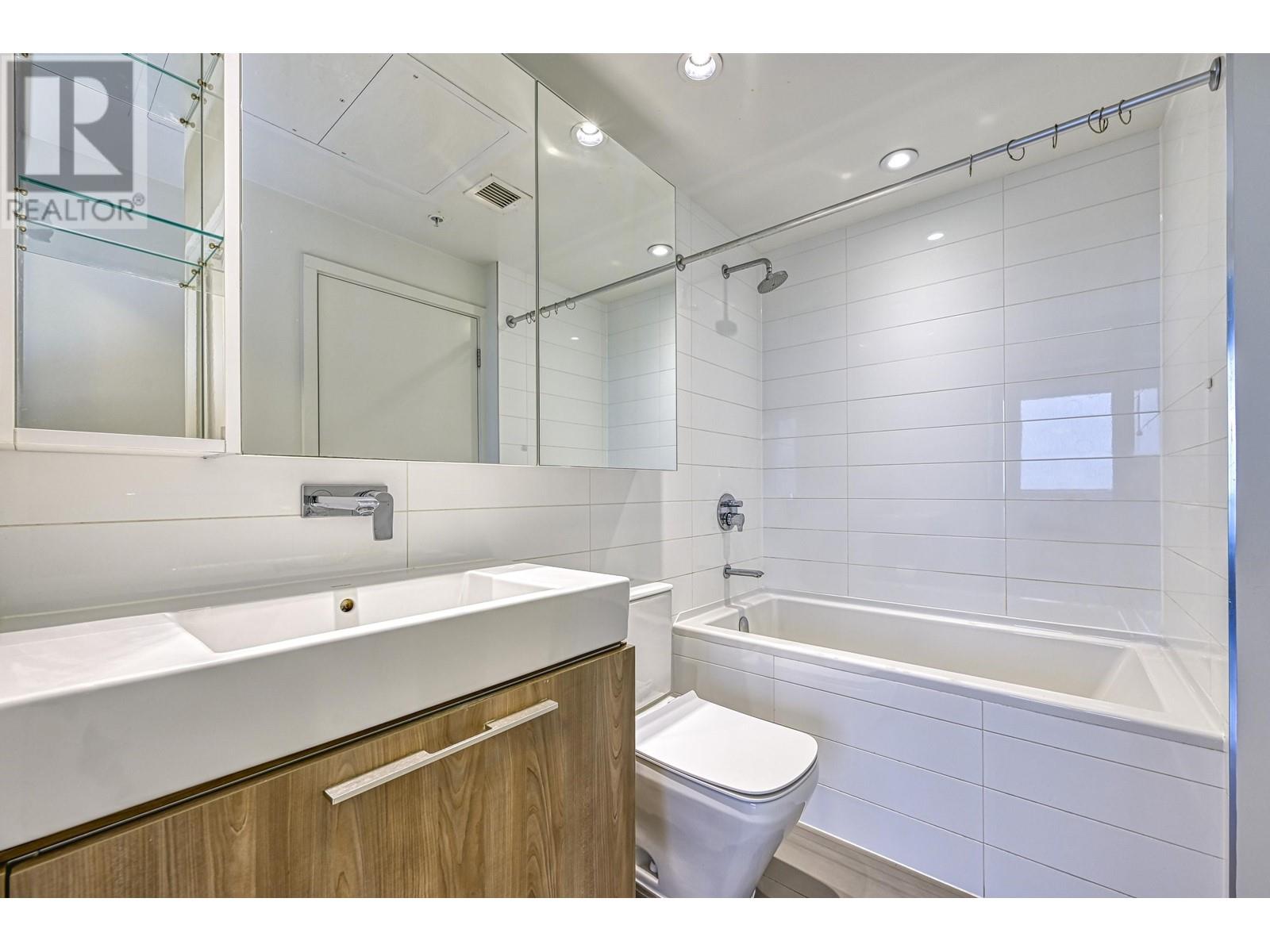 5610 4510 Halifax Way, Burnaby, British Columbia  V5C 0K4 - Photo 9 - R2827404