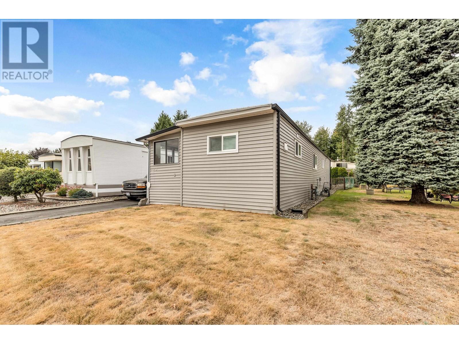 123 11959 Ponderosa Boulevard, Pitt Meadows, British Columbia  V3Y 1Z3 - Photo 2 - R2818943
