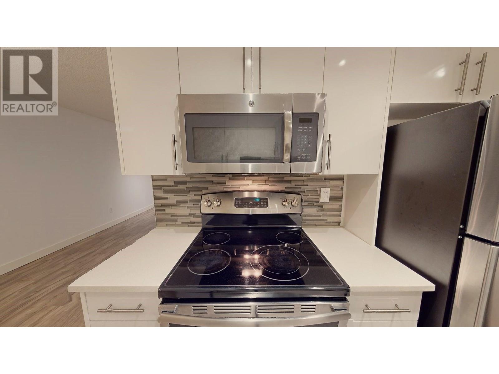 114 2150 Brunswick Street, Vancouver, British Columbia  V5T 3L5 - Photo 2 - R2824981