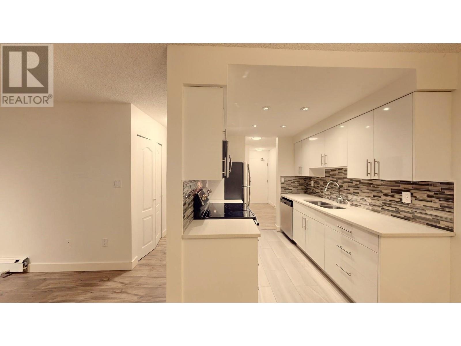 114 2150 Brunswick Street, Vancouver, British Columbia  V5T 3L5 - Photo 3 - R2824981