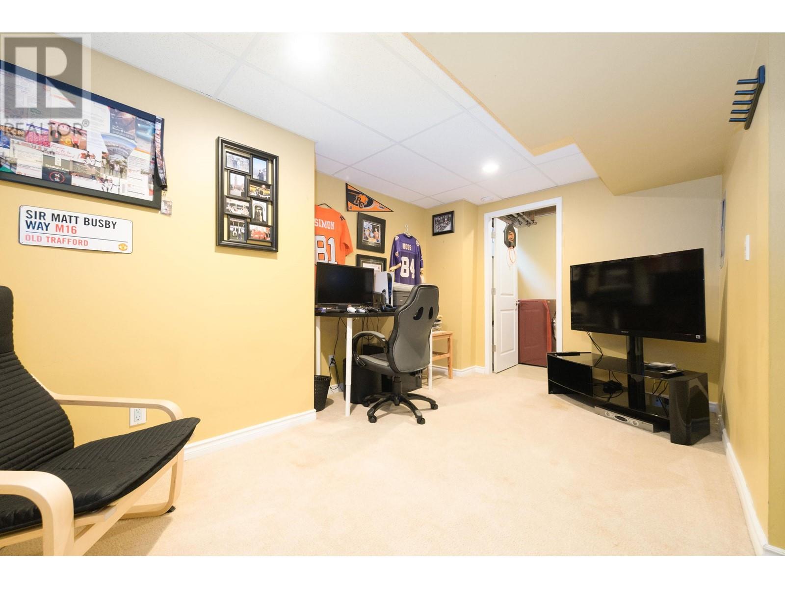 833 Old Lillooet Road, North Vancouver, British Columbia  V7J 2H6 - Photo 24 - R2827459