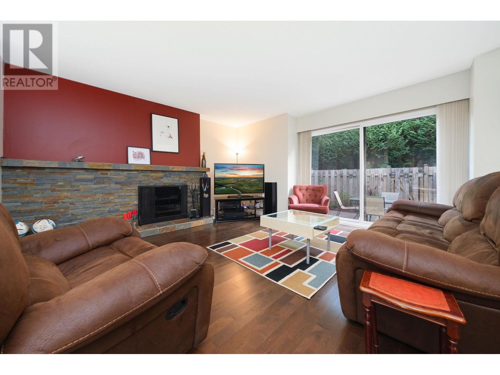 833 Old Lillooet Road, North Vancouver, British Columbia  V7J 2H6 - Photo 5 - R2827459