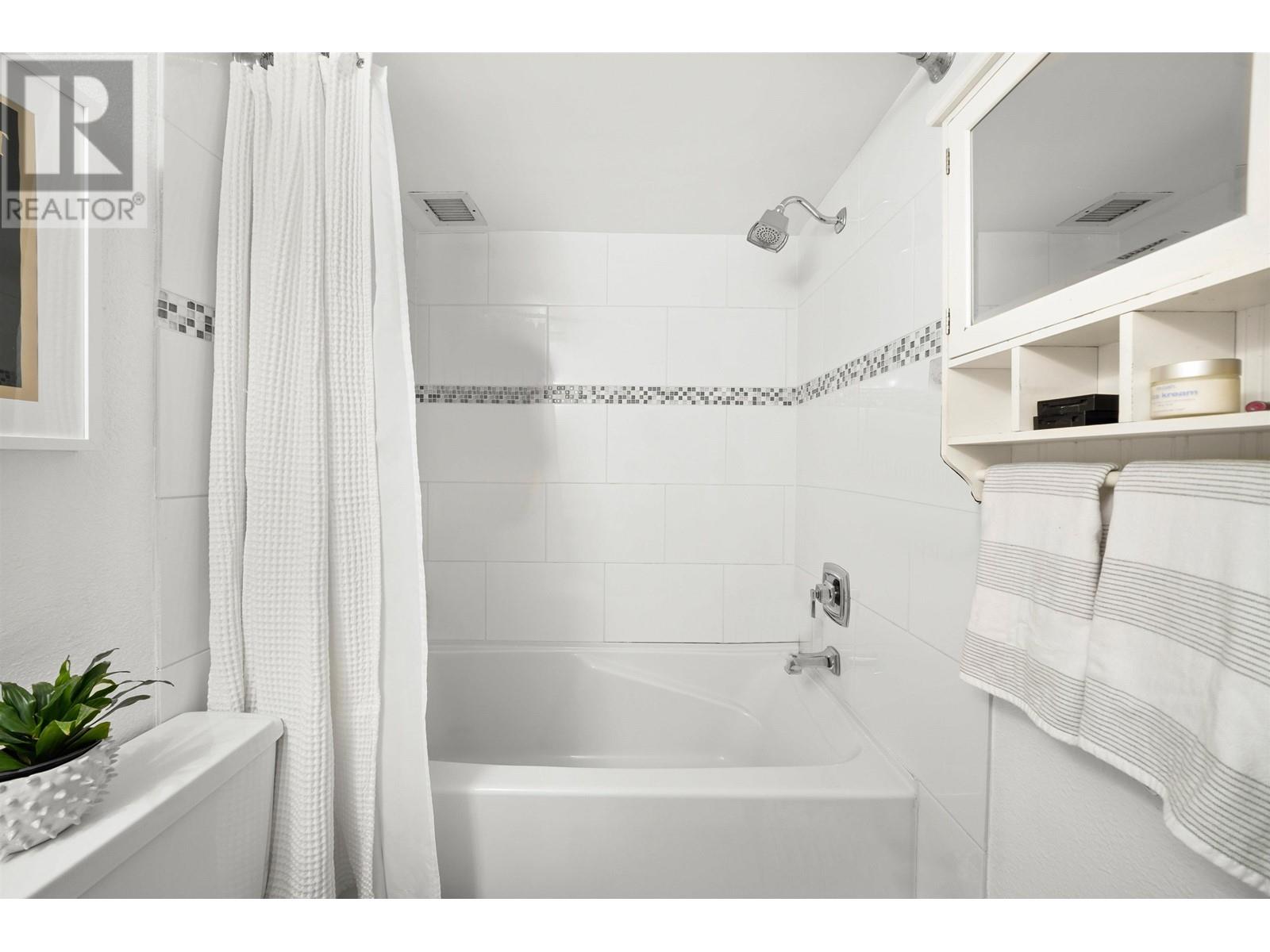 403 950 Drake Street, Vancouver, British Columbia  V6Z 2B9 - Photo 15 - R2827468