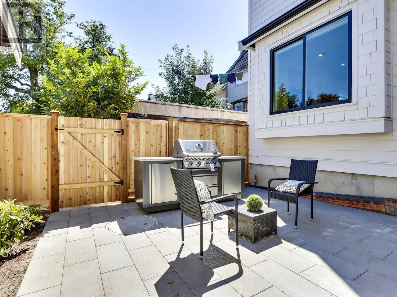 919 E 10th Avenue, Vancouver, British Columbia  V5T 2B3 - Photo 10 - R2827480