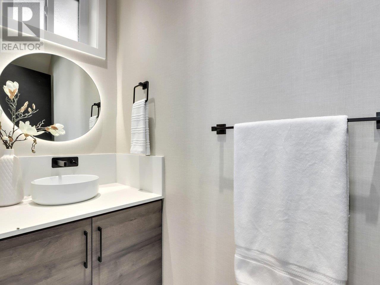 919 E 10th Avenue, Vancouver, British Columbia  V5T 2B3 - Photo 15 - R2827480