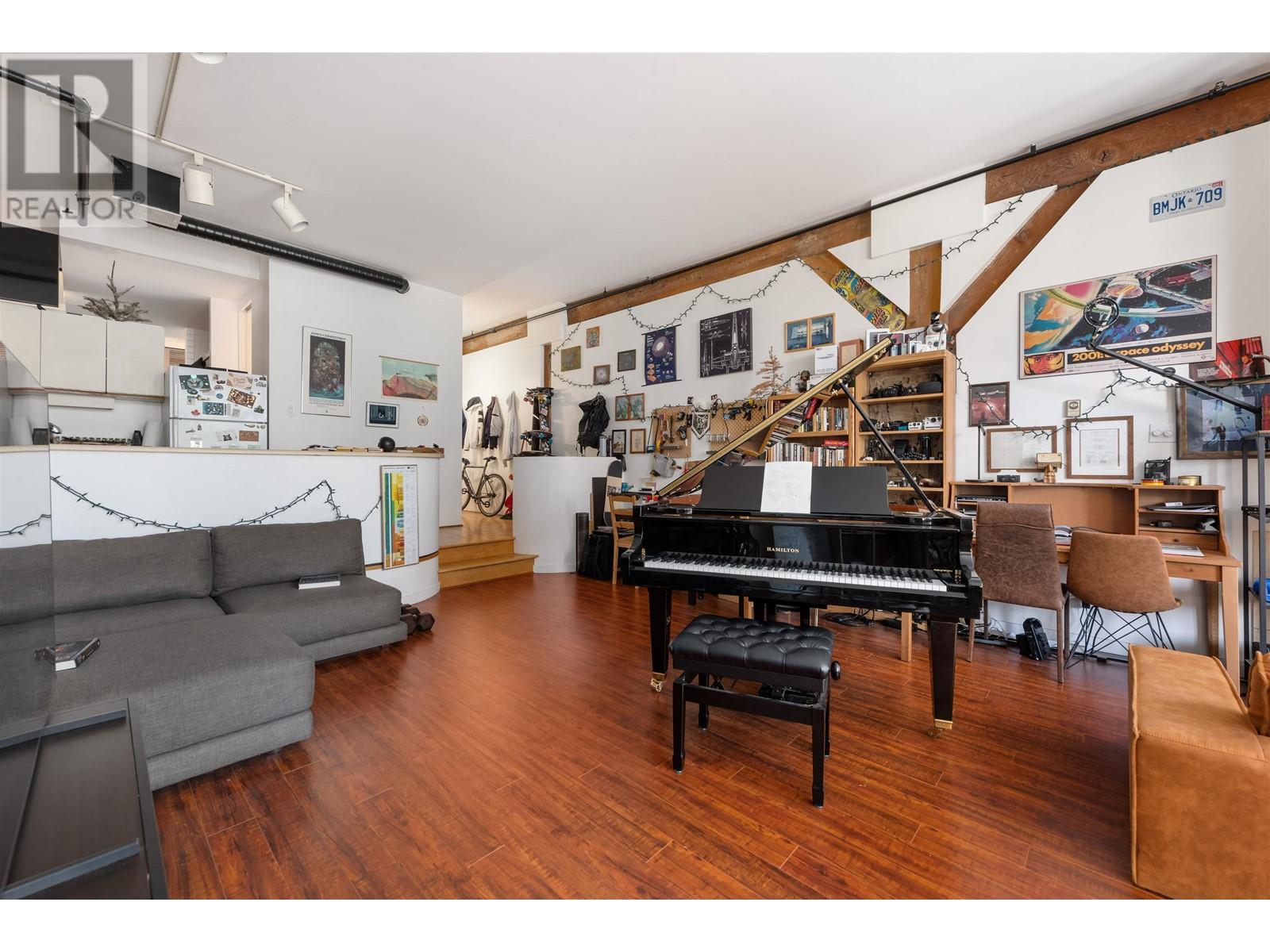 4-11 550 BEATTY STREET, vancouver, British Columbia