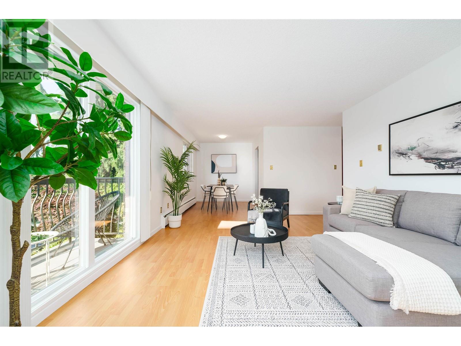 216 680 E 5th Avenue, Vancouver, British Columbia  V5T 1J2 - Photo 3 - R2827504