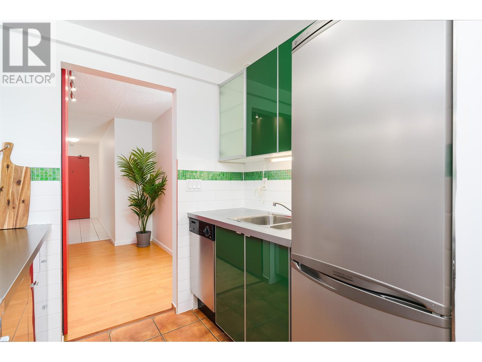 216 680 E 5th Avenue, Vancouver, British Columbia  V5T 1J2 - Photo 8 - R2827504