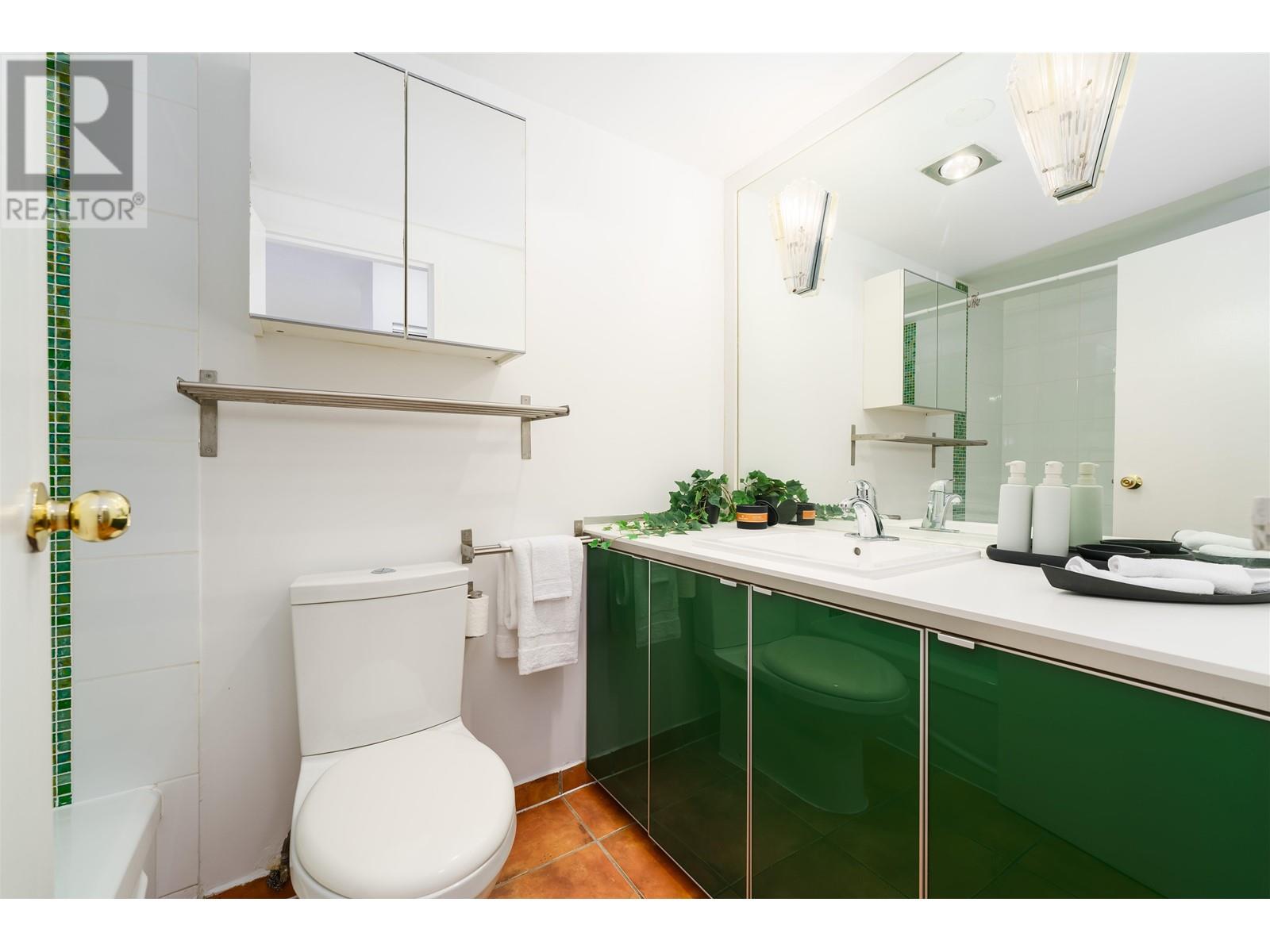 216 680 E 5th Avenue, Vancouver, British Columbia  V5T 1J2 - Photo 9 - R2827504