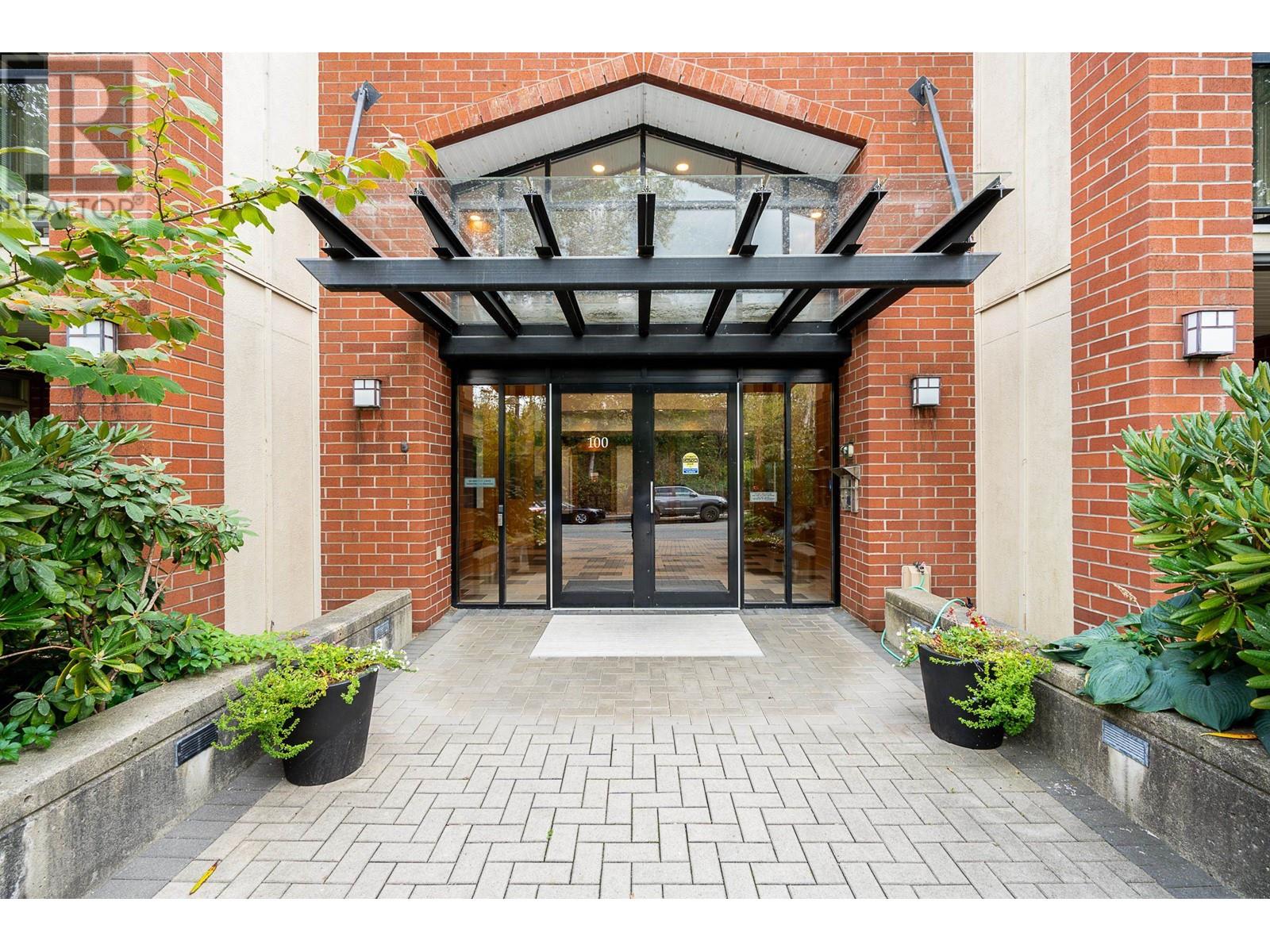 310 100 Capilano Road, Port Moody, British Columbia  V3H 5M9 - Photo 2 - R2827512