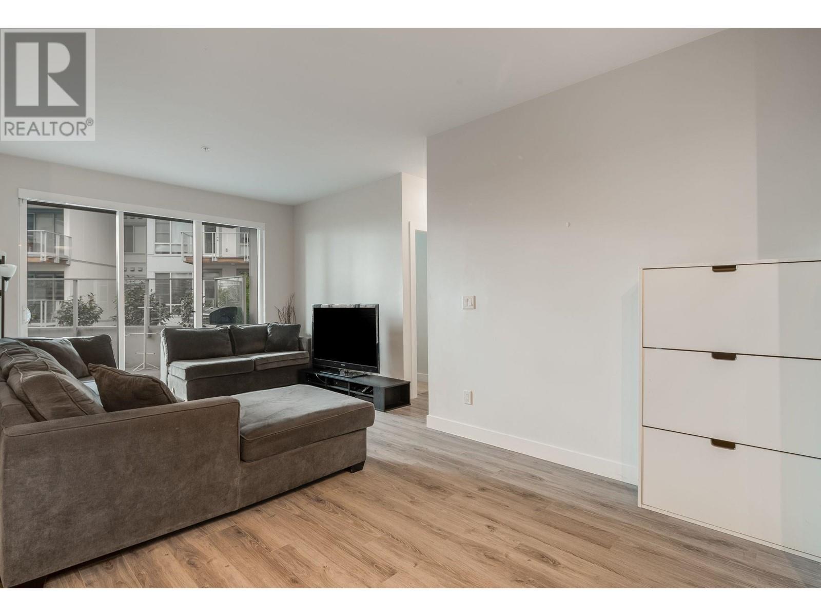 108 1768 Gilmore Avenue, Burnaby, British Columbia  V5C 0L4 - Photo 8 - R2827515