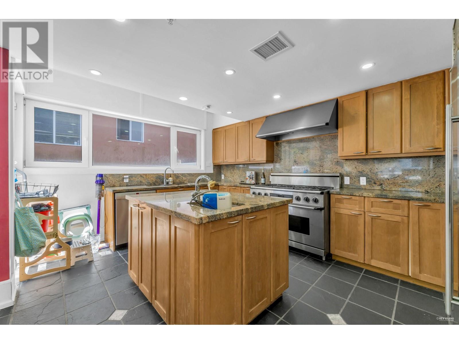 846 W King Edward Avenue, Vancouver, British Columbia  V5Z 2E1 - Photo 16 - R2827522