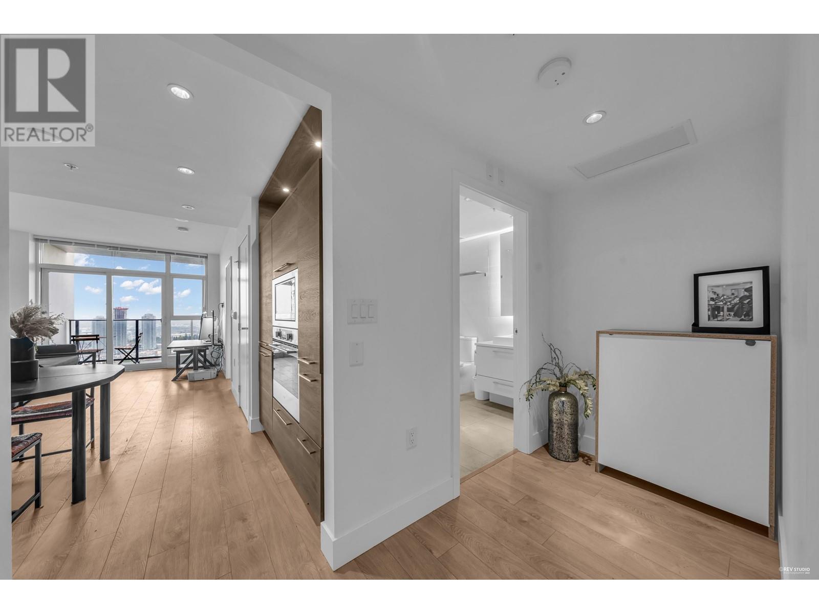 2609 7388 Kingsway, Burnaby, British Columbia  V3N 0G9 - Photo 11 - R2827018
