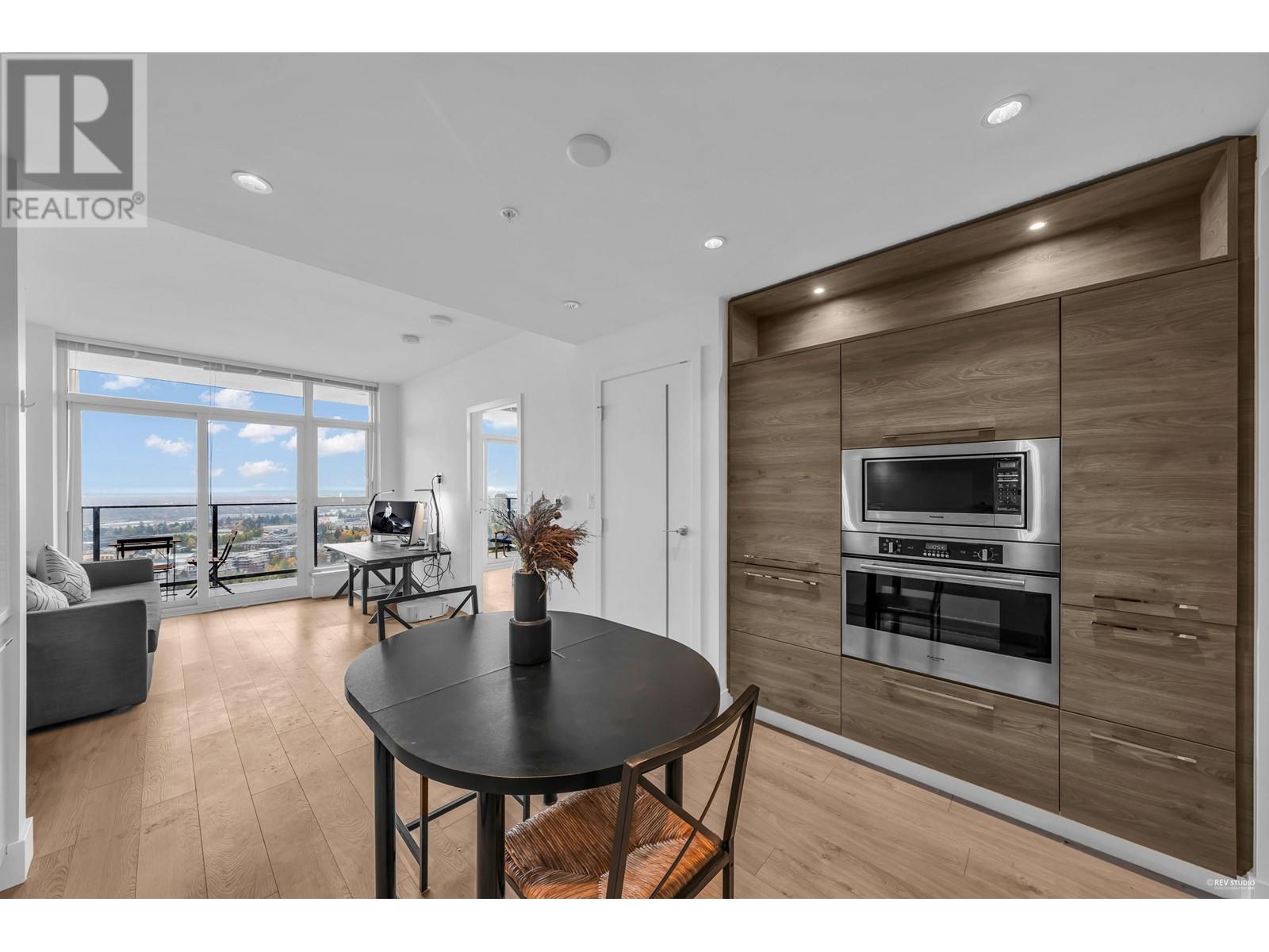 2609 7388 Kingsway, Burnaby, British Columbia  V3N 0G9 - Photo 4 - R2827018