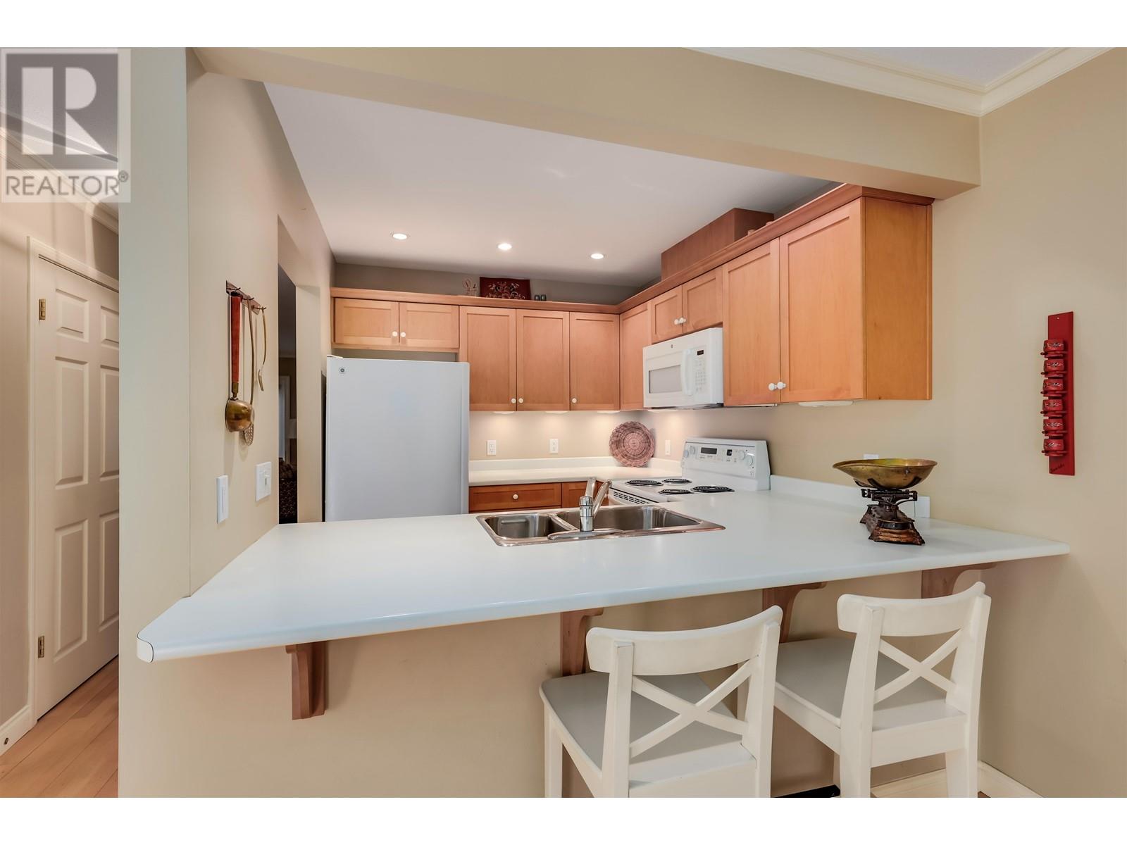 2938 Mt Seymour Parkway, North Vancouver, British Columbia  V7H 1E9 - Photo 13 - R2827488