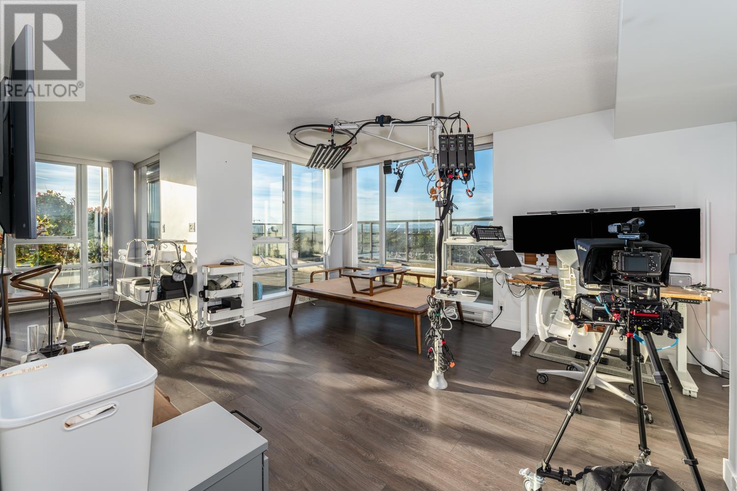 1102 9171 Ferndale Road, Richmond, British Columbia  V6Y 0A5 - Photo 4 - R2824940