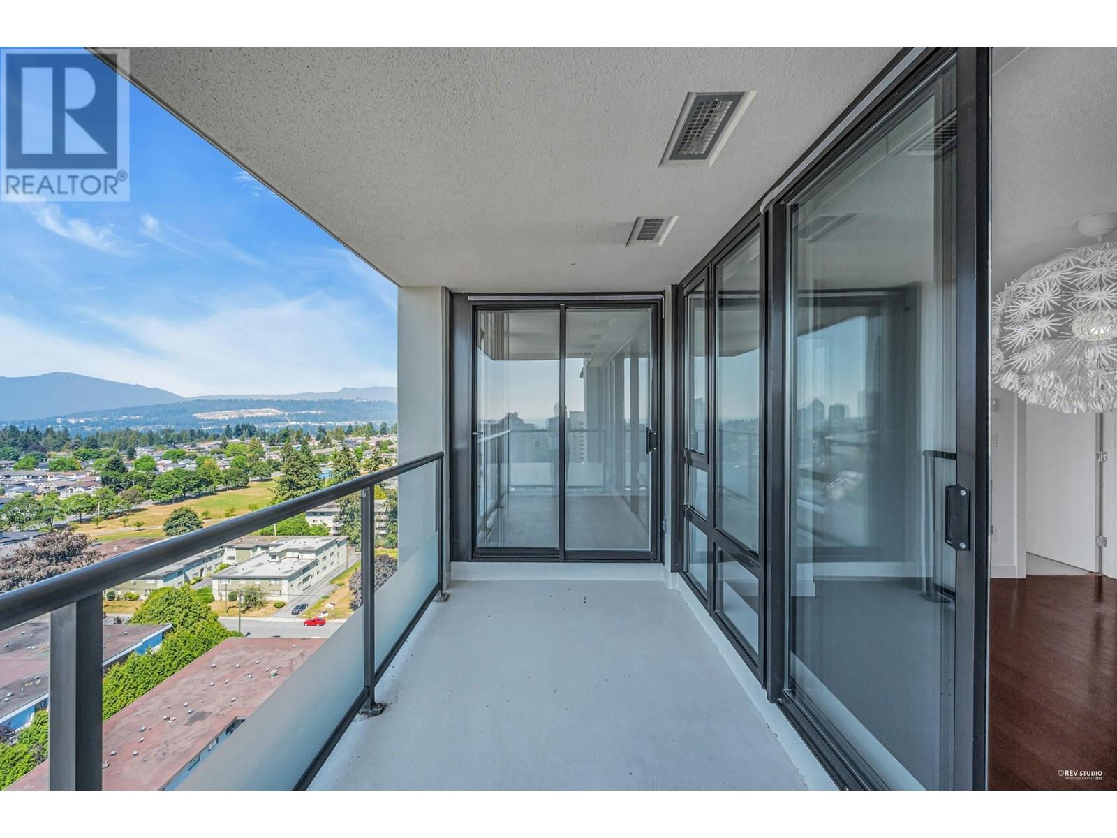 1908 7325 Arcola Street, Burnaby, British Columbia  V5E 0A8 - Photo 2 - R2813134
