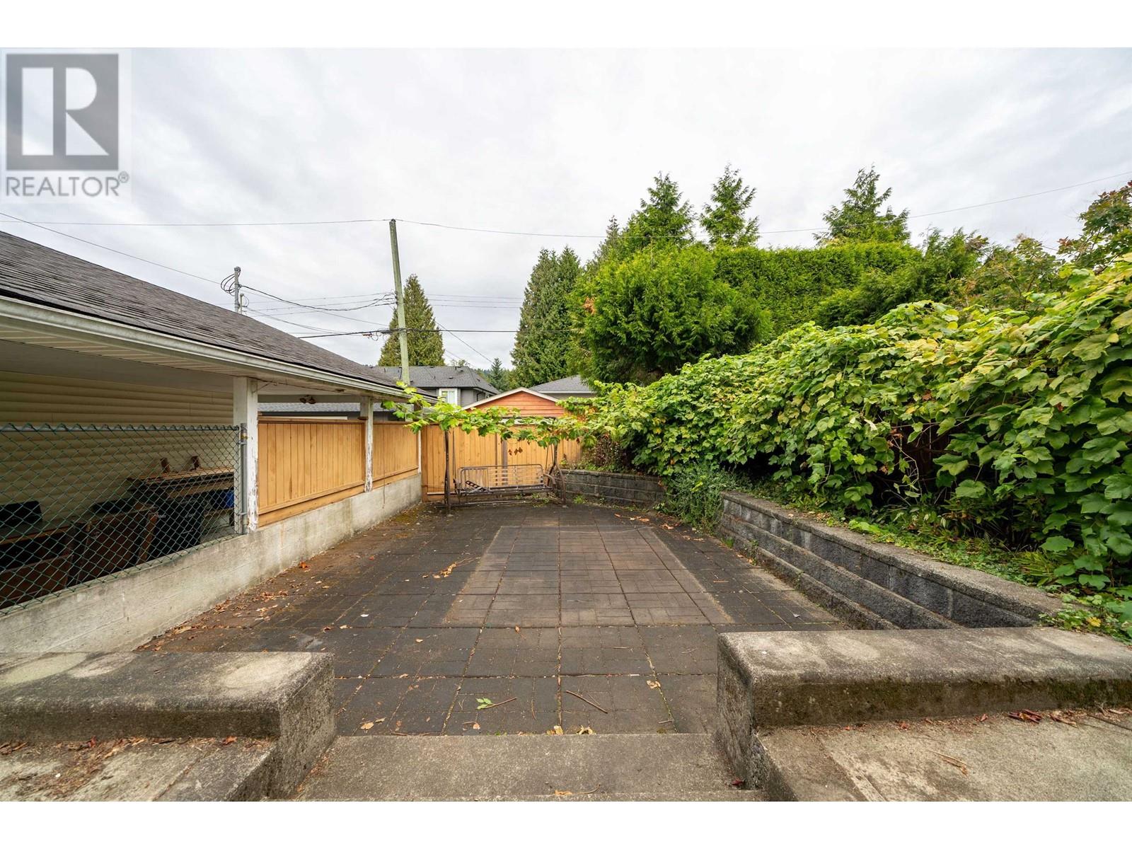 2915 Astor Drive, Burnaby, British Columbia  V3J 1K2 - Photo 25 - R2827534