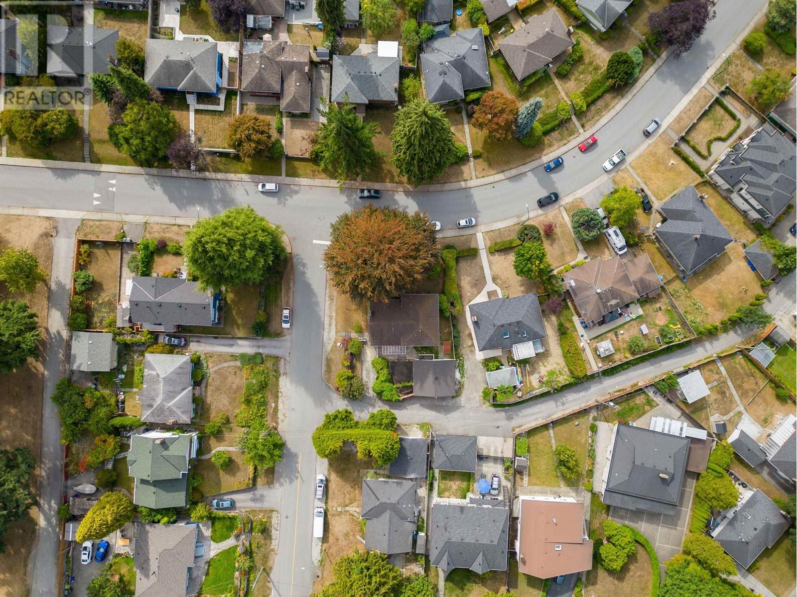 2915 Astor Drive, Burnaby, British Columbia  V3J 1K2 - Photo 33 - R2827534