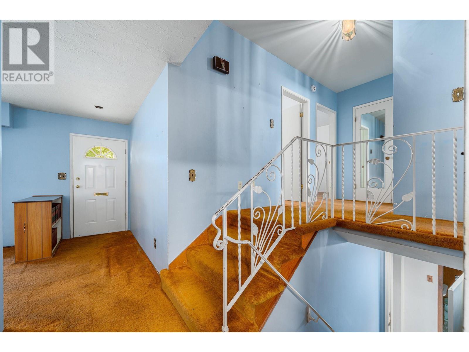 2915 Astor Drive, Burnaby, British Columbia  V3J 1K2 - Photo 6 - R2827534