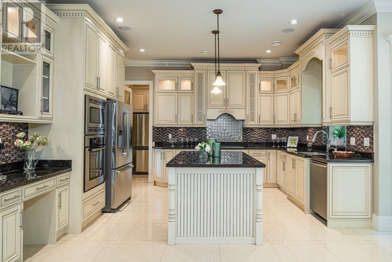 Listing Picture 13 of 34 : 6391 CLEMATIS DRIVE, Richmond / 烈治文 - 魯藝地產 Yvonne Lu Group - MLS Medallion Club Member