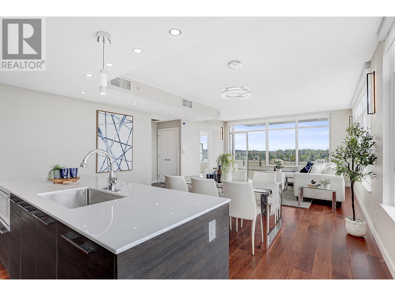 3004 570 Emerson Street, Coquitlam, British Columbia  V3J 0G3 - Photo 12 - R2824977