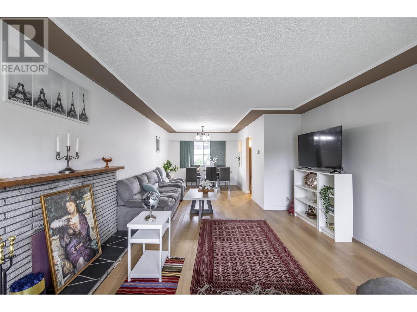 508 Laurentian Crescent, Coquitlam, British Columbia  V3J 6G9 - Photo 7 - R2826345
