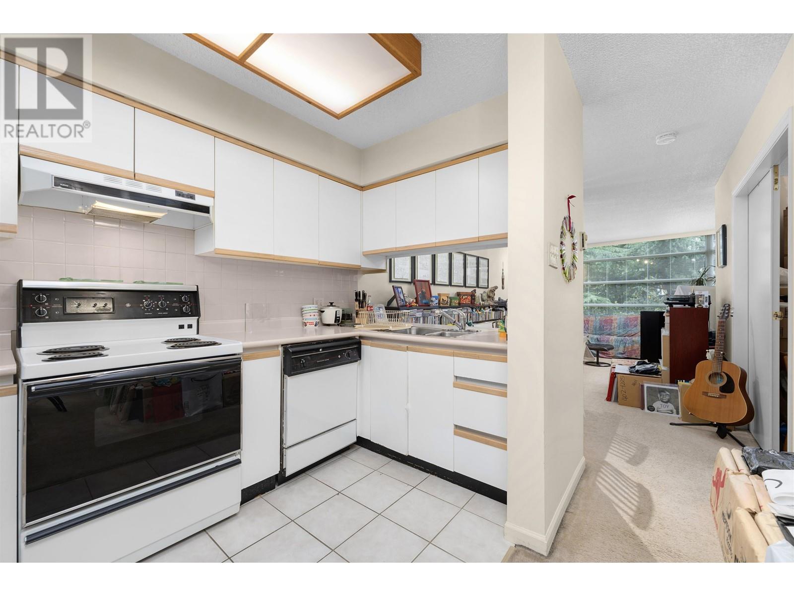 402 1225 Barclay Street, Vancouver, British Columbia  V6E 1H5 - Photo 6 - R2827378