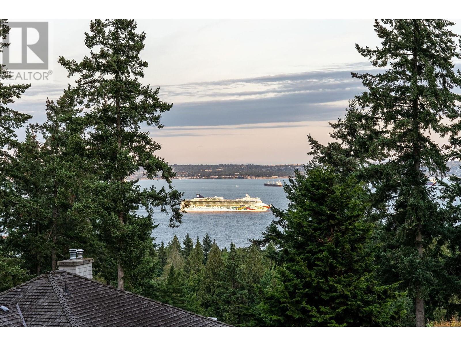 4845 Vista Place, West Vancouver, British Columbia  V7W 3E7 - Photo 36 - R2797550