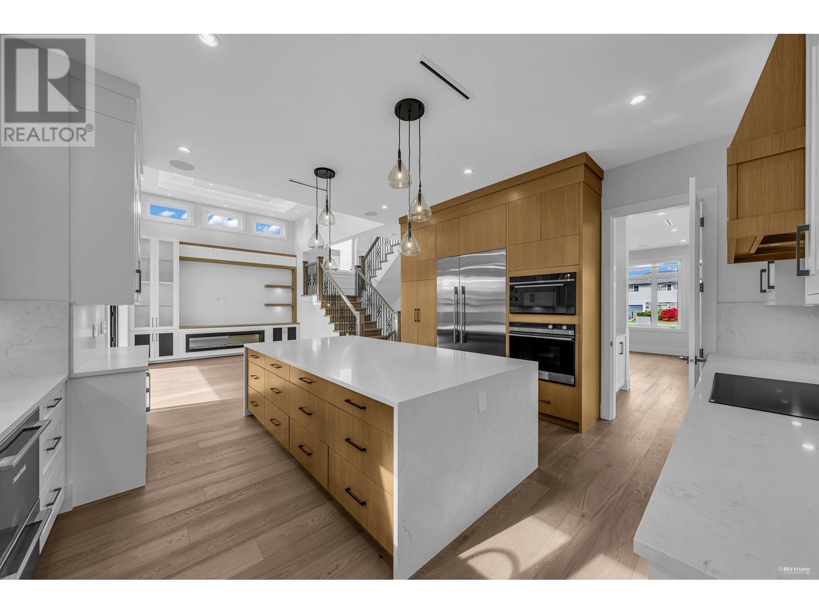 6680 Aubrey Street, Burnaby, British Columbia  V5B 2E2 - Photo 6 - R2827403