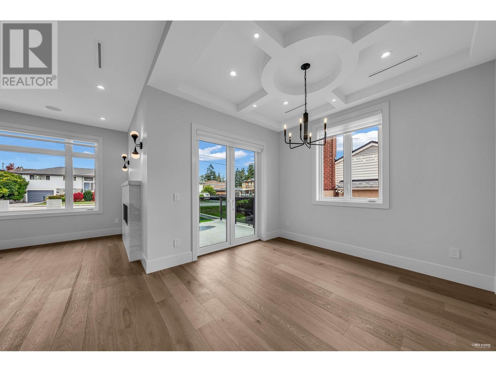 6680 Aubrey Street, Burnaby, British Columbia  V5B 2E2 - Photo 4 - R2827403