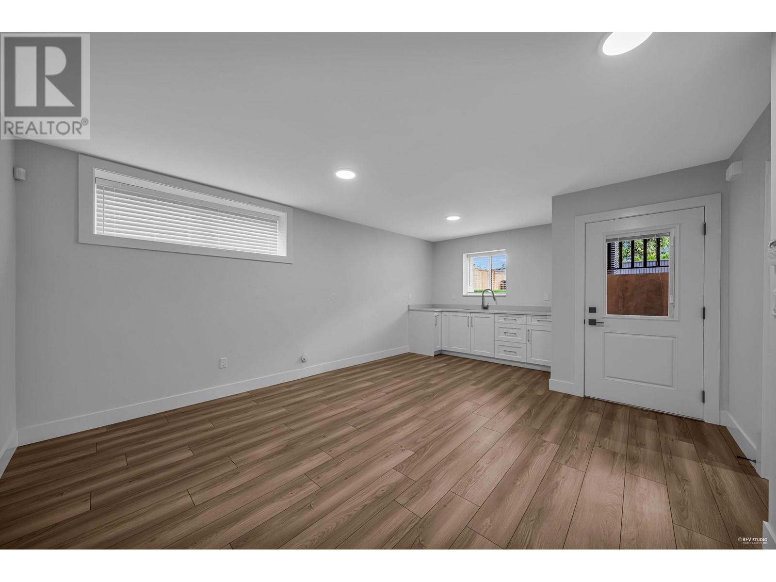 6680 Aubrey Street, Burnaby, British Columbia  V5B 2E2 - Photo 35 - R2827403