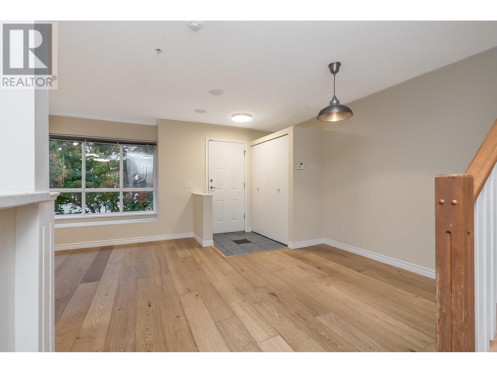 7326 Hawthorne Terrace, Burnaby, British Columbia  V5E 4M4 - Photo 13 - R2827213