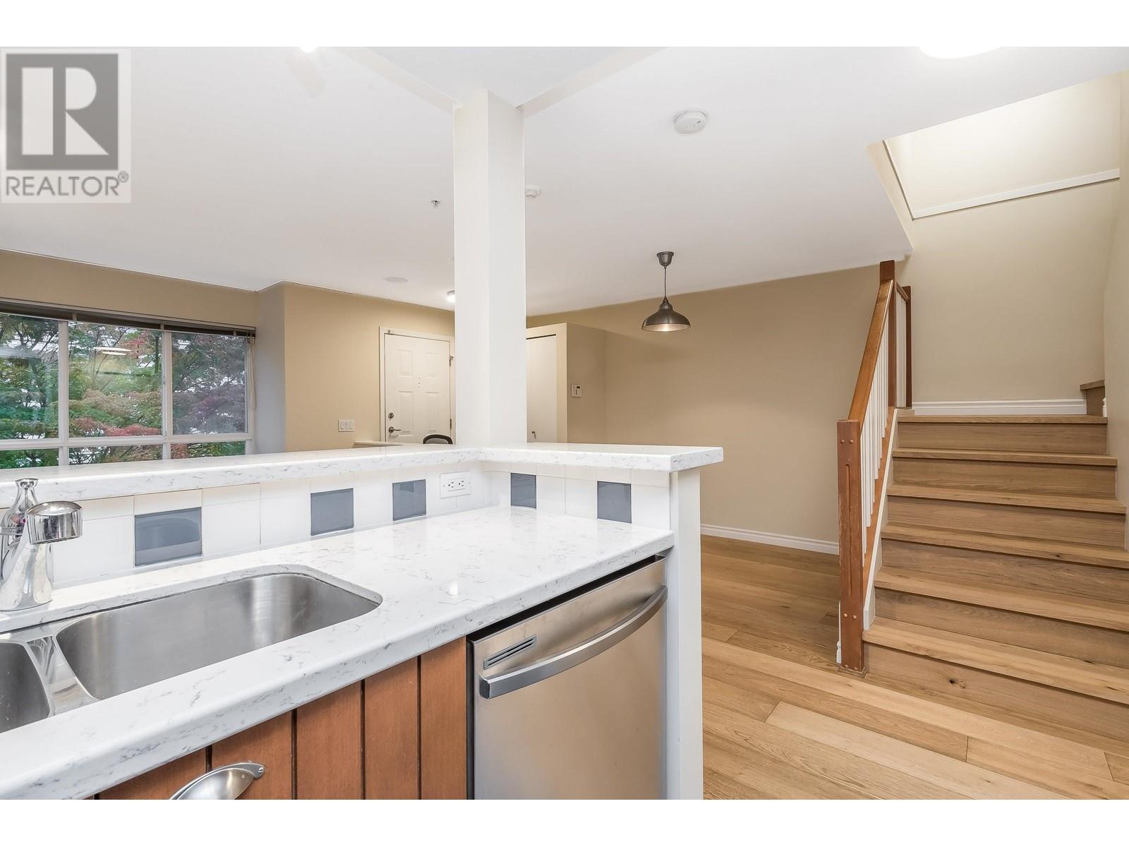 7326 Hawthorne Terrace, Burnaby, British Columbia  V5E 4M4 - Photo 19 - R2827213
