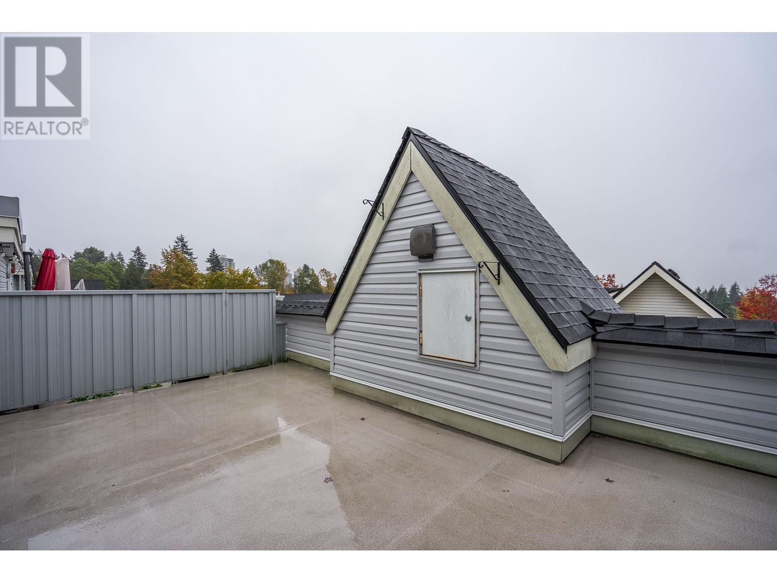 7326 Hawthorne Terrace, Burnaby, British Columbia  V5E 4M4 - Photo 36 - R2827213