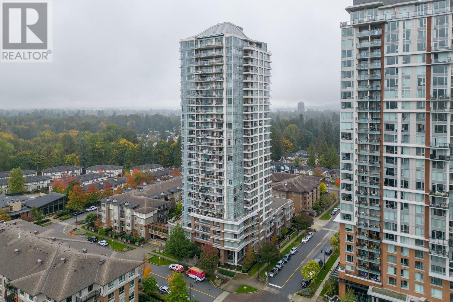 1801 3102 Windsor Gate, Coquitlam, British Columbia  V3B 0J3 - Photo 2 - R2827049