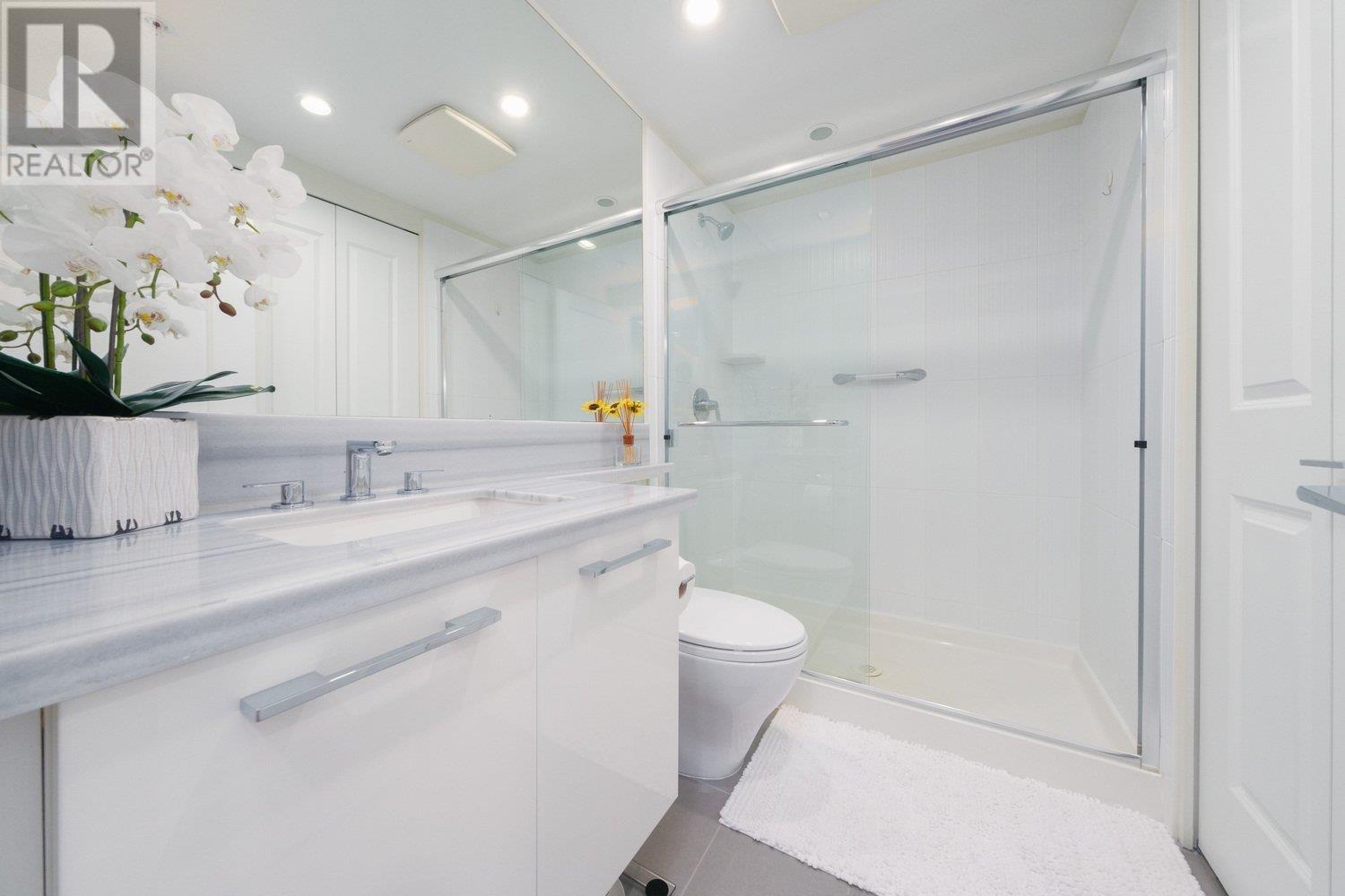 1801 3102 Windsor Gate, Coquitlam, British Columbia  V3B 0J3 - Photo 15 - R2827049