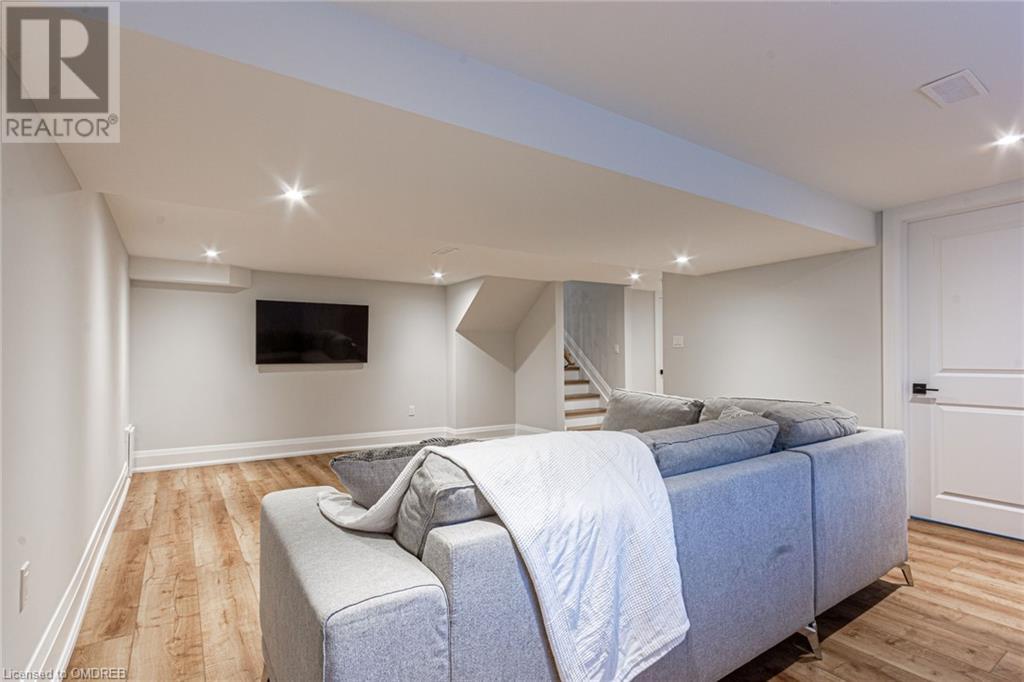 17 Algonquin AvenueFlamborough, Ontario  L9H 7K9 - Photo 41 - 40498108