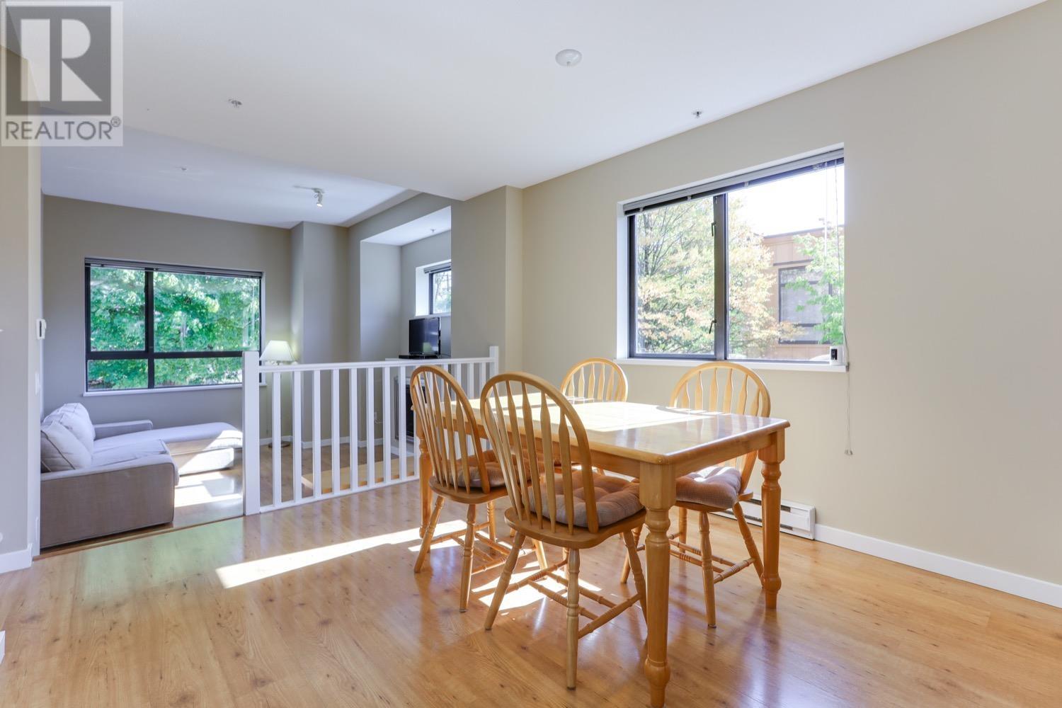 396 Westview Street, Coquitlam, British Columbia  V3K 0A3 - Photo 8 - R2827318