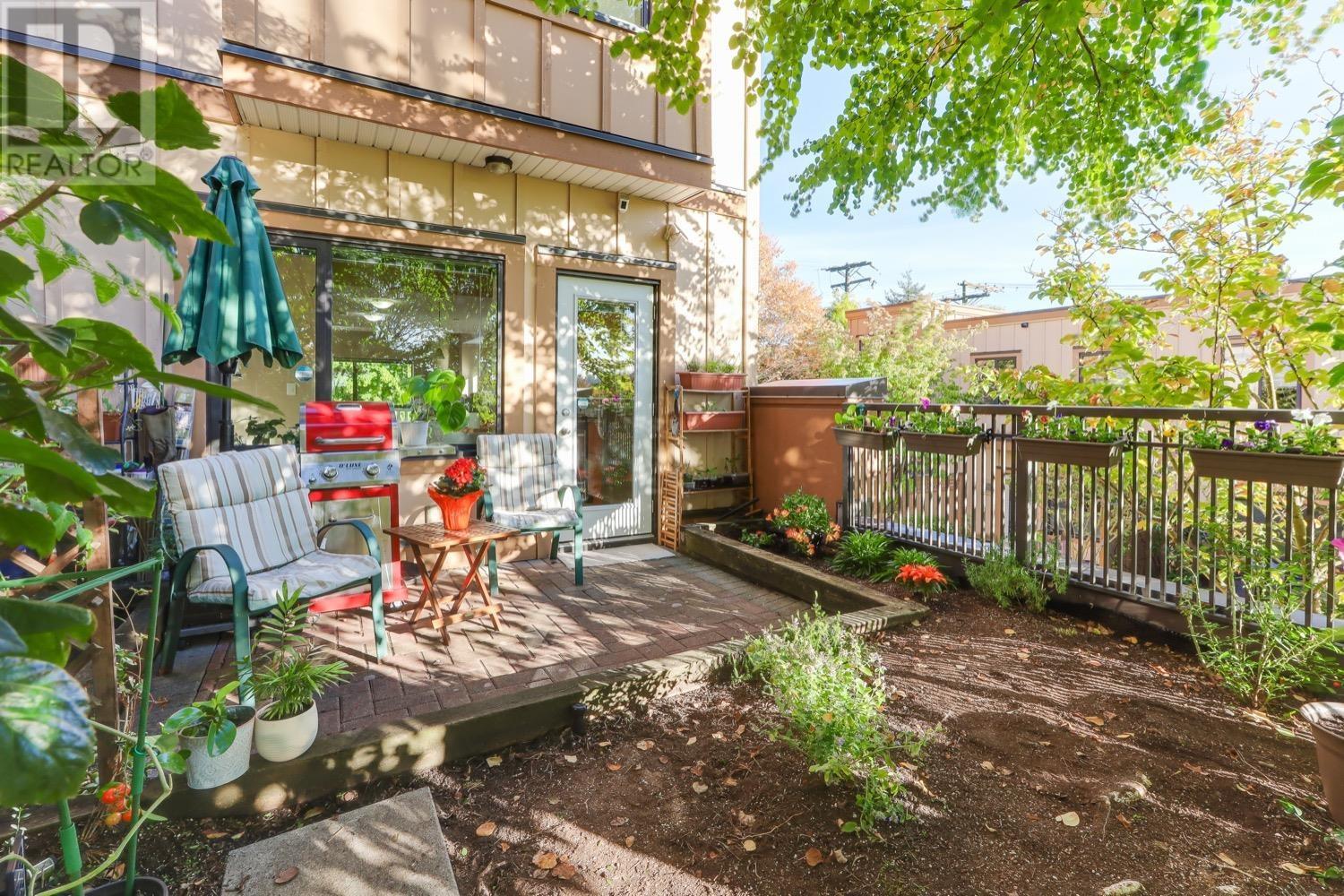 396 Westview Street, Coquitlam, British Columbia  V3K 0A3 - Photo 36 - R2827318