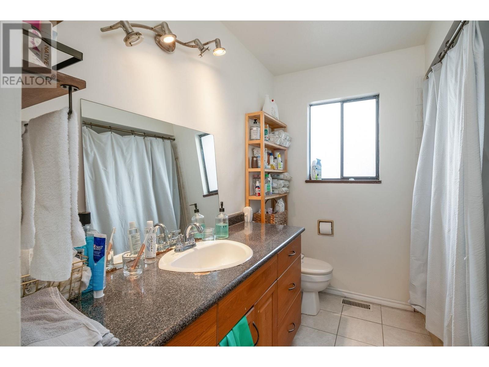 2165 E 41st Avenue, Vancouver, British Columbia  V5P 1L3 - Photo 21 - R2827337