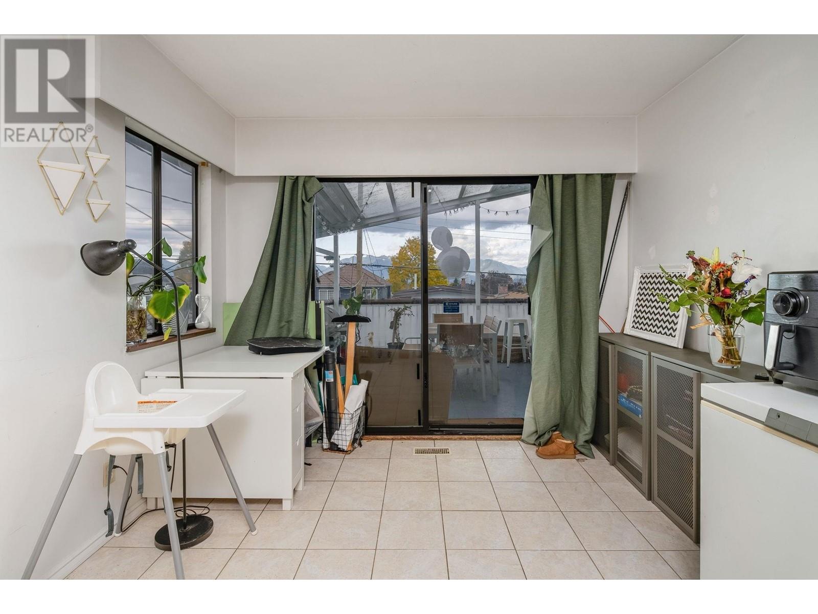 2165 E 41st Avenue, Vancouver, British Columbia  V5P 1L3 - Photo 24 - R2827337