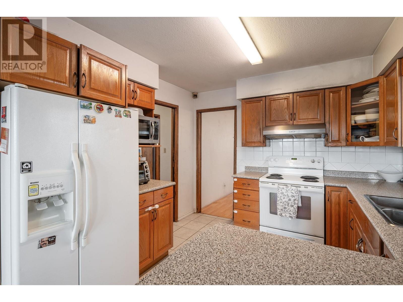 2165 E 41st Avenue, Vancouver, British Columbia  V5P 1L3 - Photo 11 - R2827337