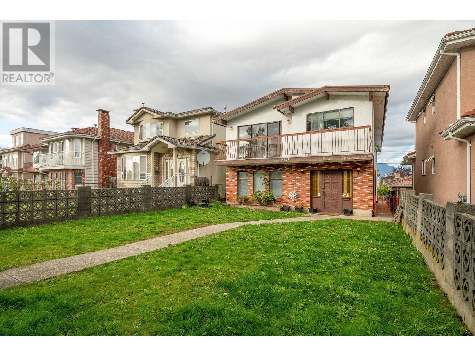 2165 E 41st Avenue, Vancouver, British Columbia  V5P 1L3 - Photo 2 - R2827337