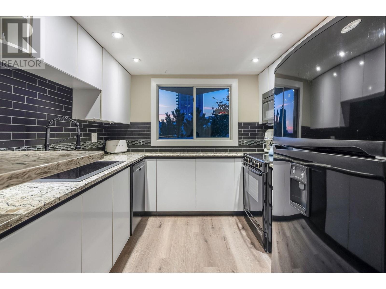 704 130 E 2nd Street, North Vancouver, British Columbia  V7L 1C3 - Photo 6 - R2812500